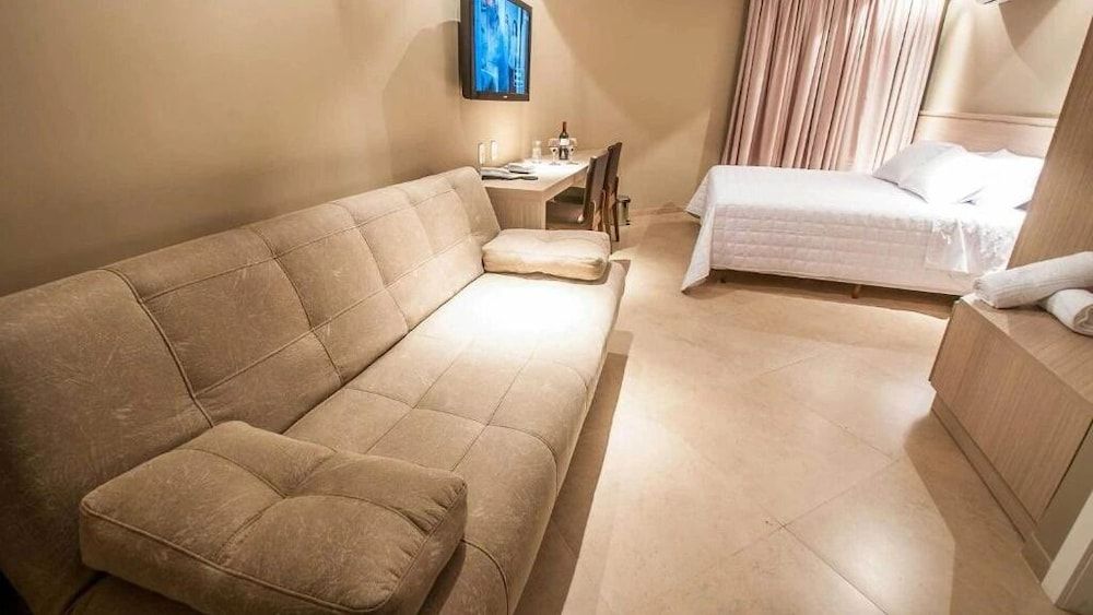 Viageiro Hotel Deluxe Triple Room 13