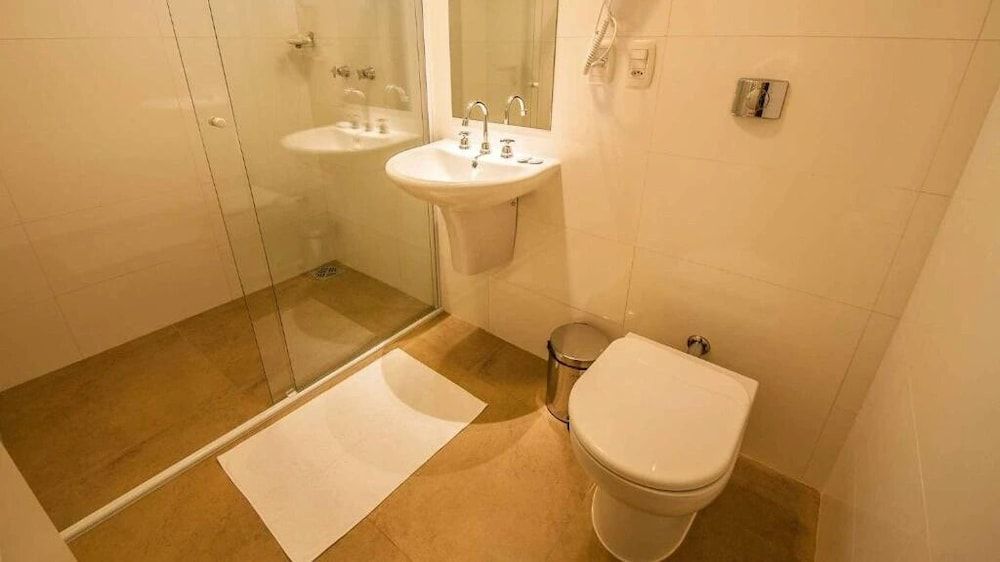 Viageiro Hotel Deluxe Triple Room 10