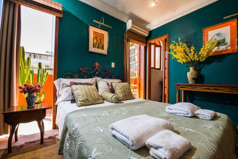 Luxury Penthouse, Multiple Bedrooms, City View