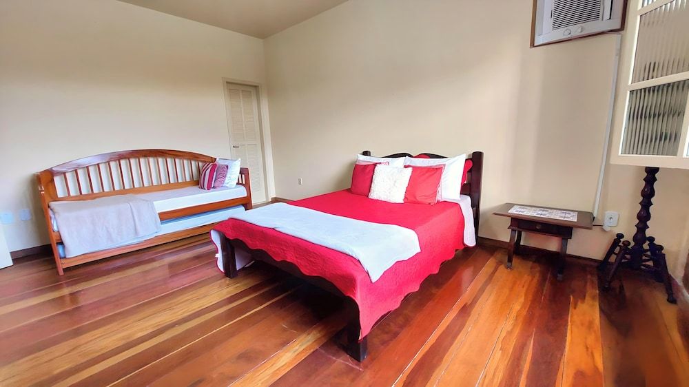 Family House, 3 Bedrooms, Private Pool, Garden View