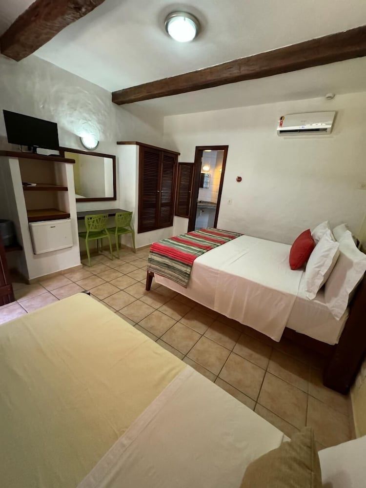 Deluxe Room (Adaptado)