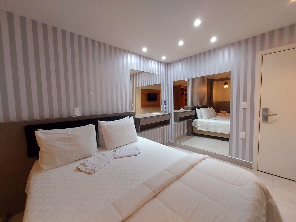 Hotel Vila Suíça 1818 Honeymoon Double Room, Pool View 3