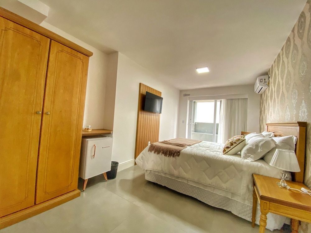 Traditional Suite