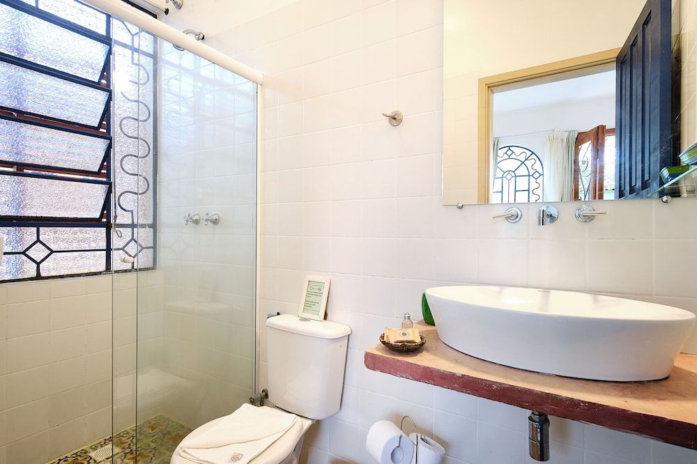 Pousada Pontal Gardens Superior Triple Room 9