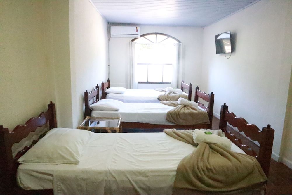 Pousada Lisamar Classic Quadruple Room 5