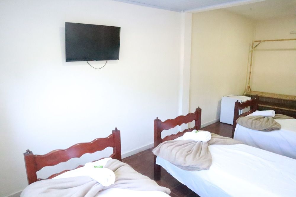 Pousada Lisamar Classic Quadruple Room 6