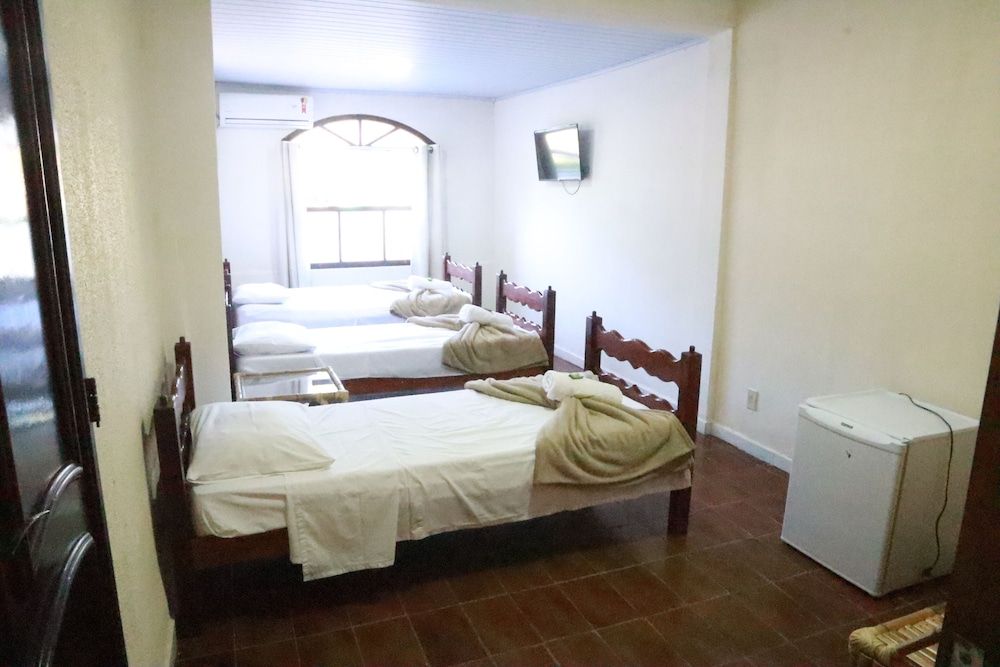 Pousada Lisamar Classic Quadruple Room 4