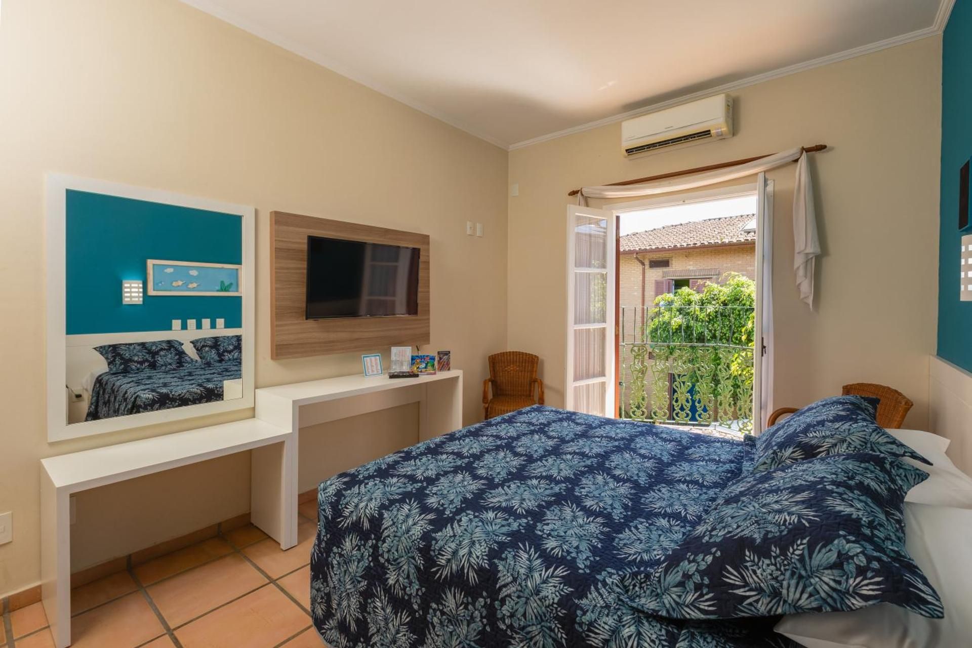 Double Room with Pool View