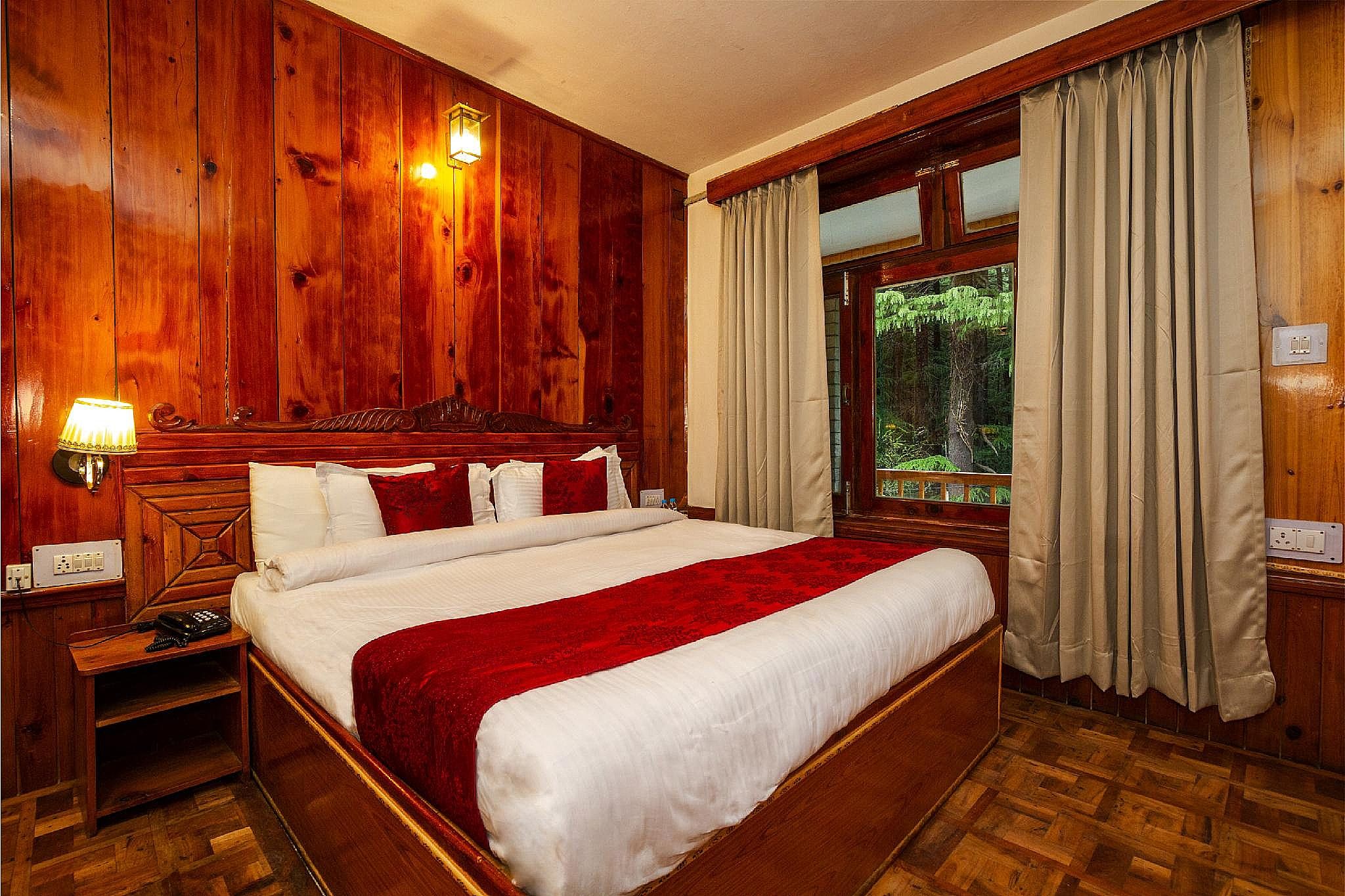 Hotel Holiday Home International Premium Room 6