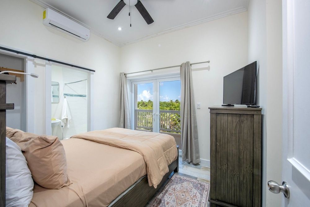 House, 5 Bedrooms