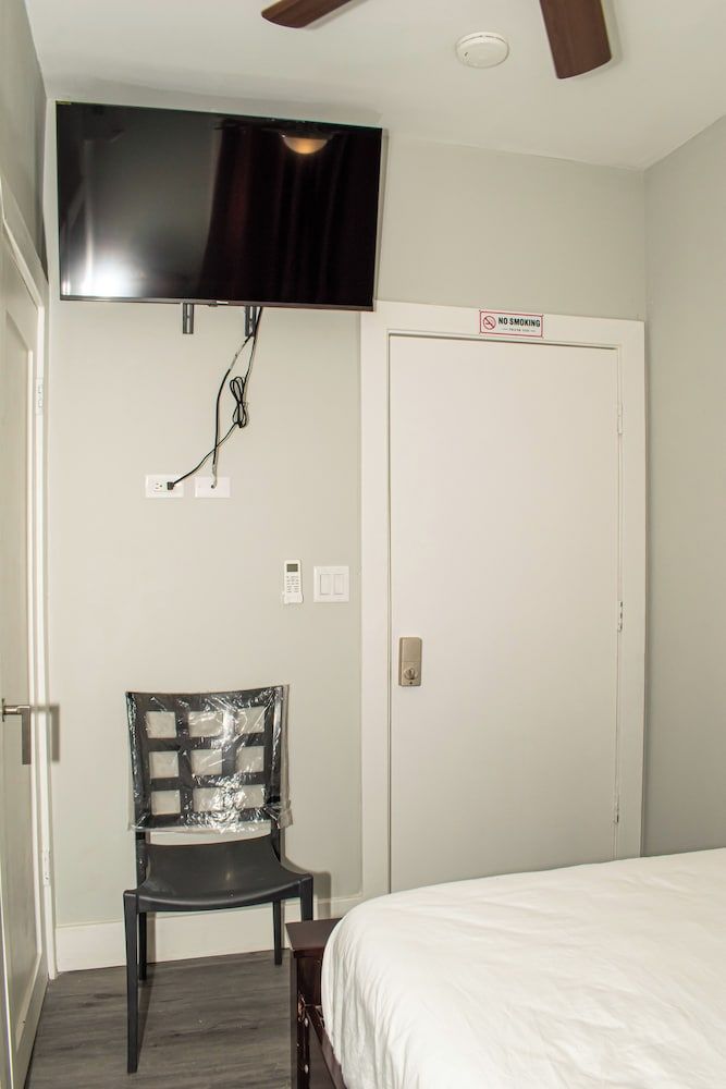 Barana Hotel Standard Single Room, 1 Double Bed 5