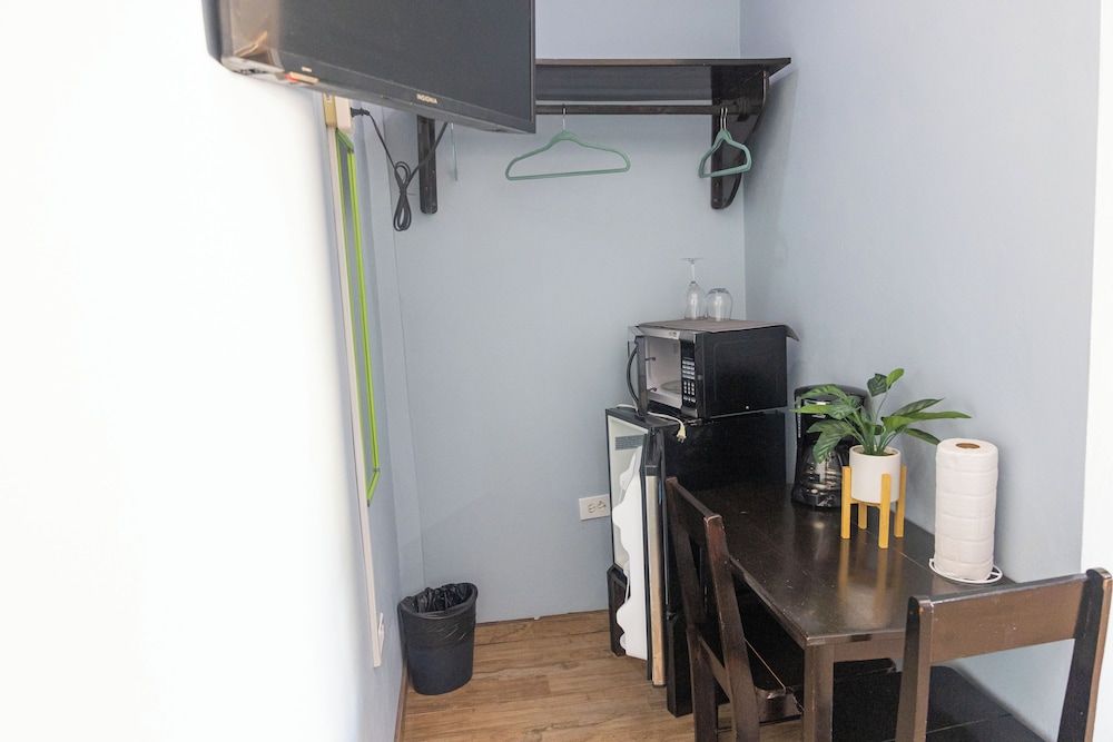 Imanis Inn Standard Double Room, Patio 4