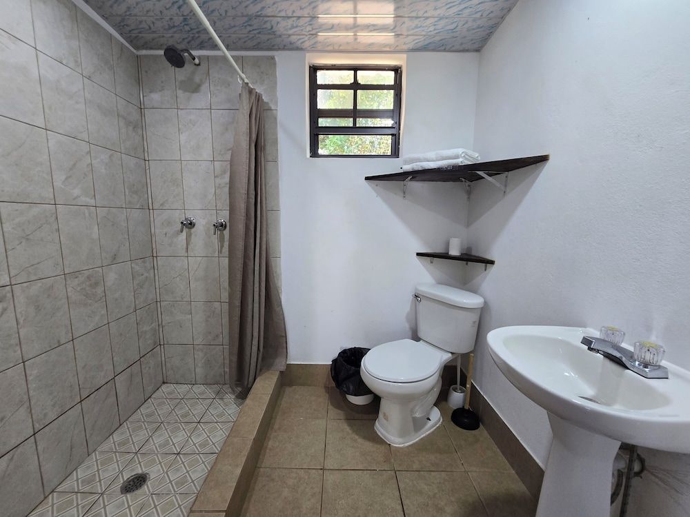 Freshwater Creek Cabanas Studio, Multiple Beds, Garden View 4