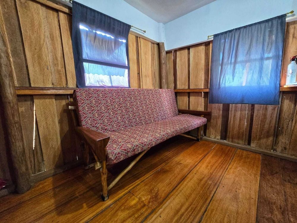 Freshwater Creek Cabanas Basic Cabin 10