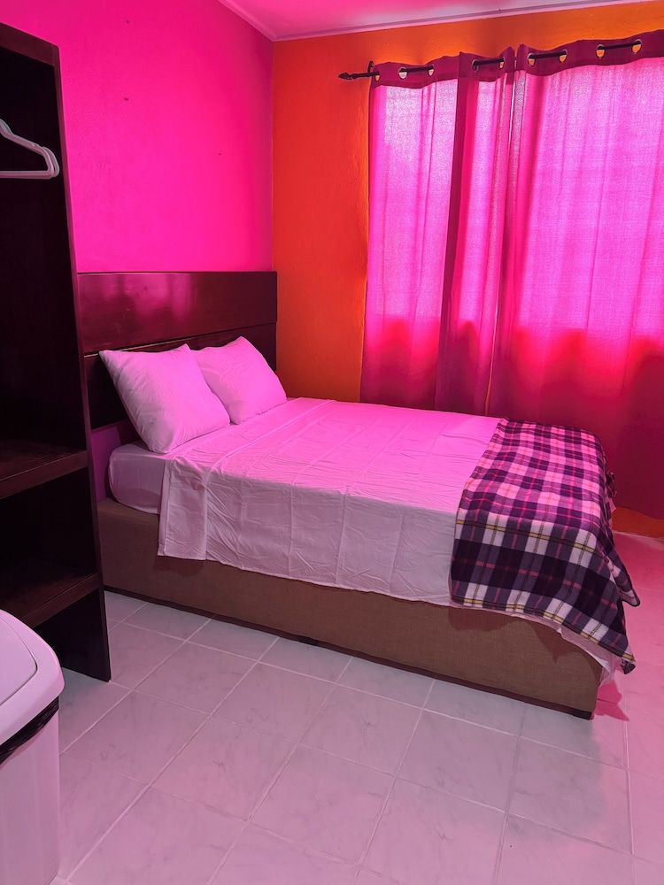 EL REY MOTEL & RESTAURANT Standard Double Room, Park View 4