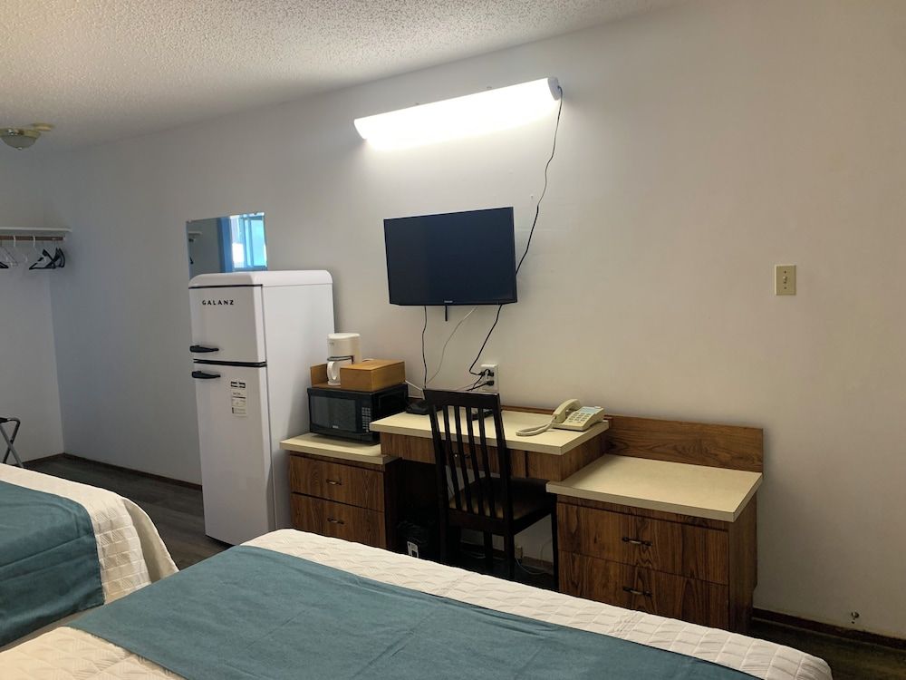 Swiss Sunset Inn Economy Studio, 2 Queen Beds