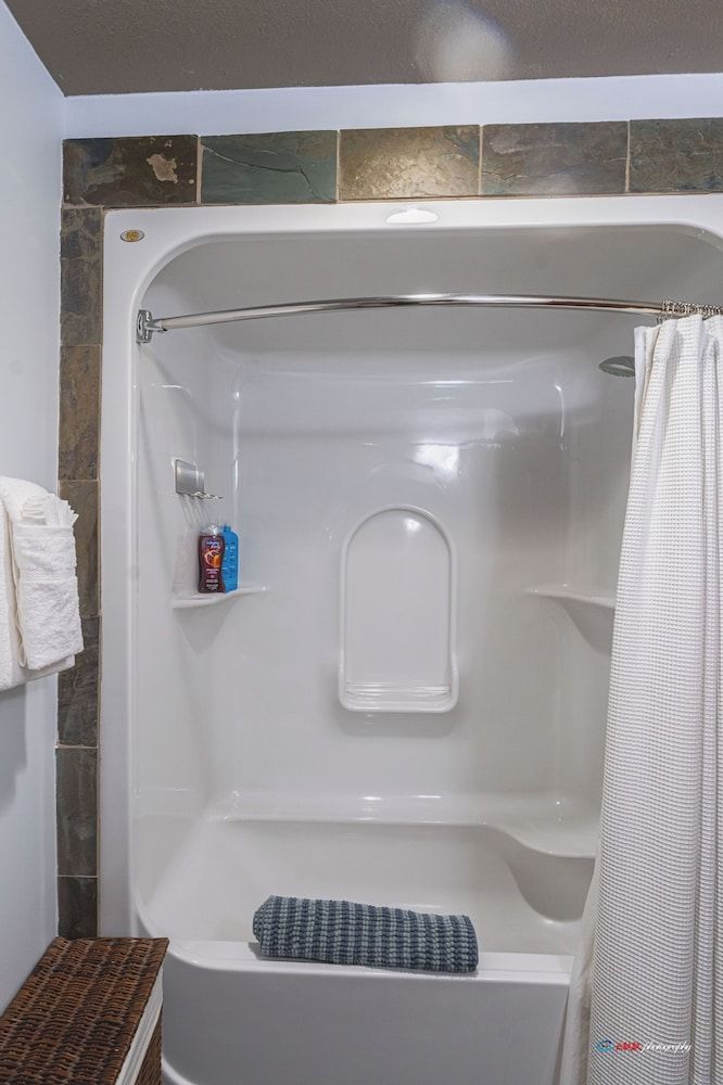 Solara Hotel room with Pool-Hot tub-Gym Romantic Studio 6