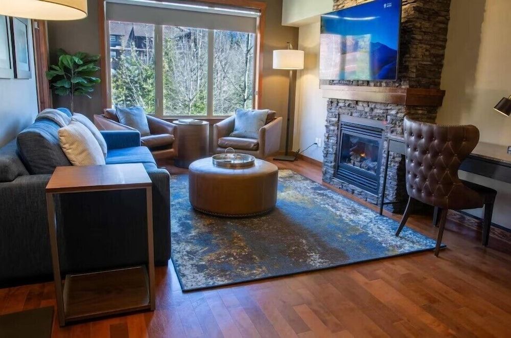 Stoneridge Resort - Mountain View - Pool & Hot Tub Romantic Suite 7