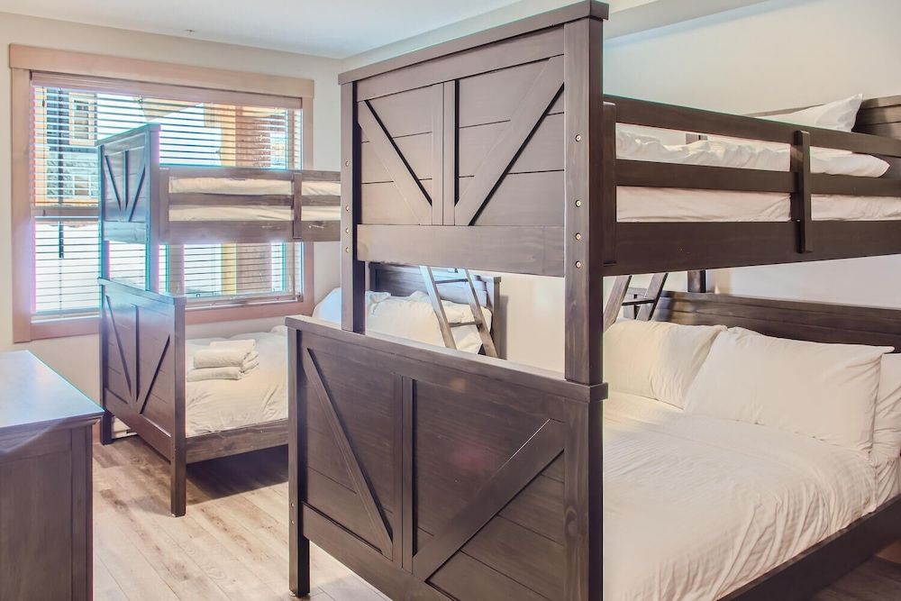 Stonegate Resort Unit B105 | 3BR