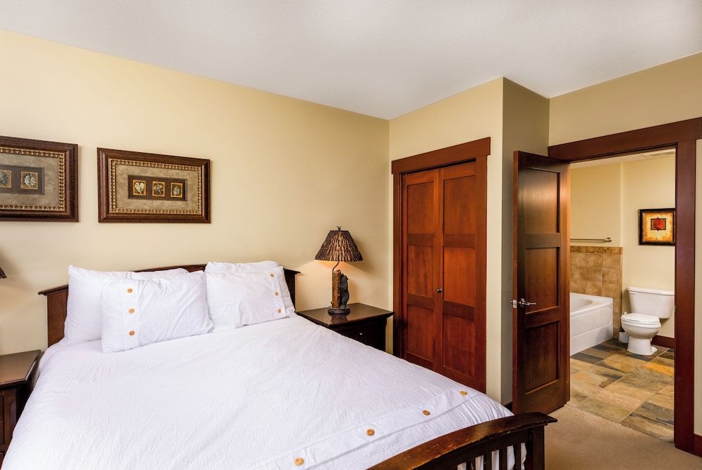 Stonegate Resort A104 | 3BR