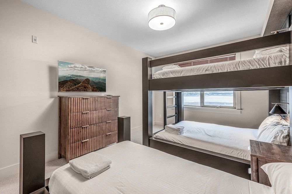 Stonegate Resort Unit C106 | 3BR