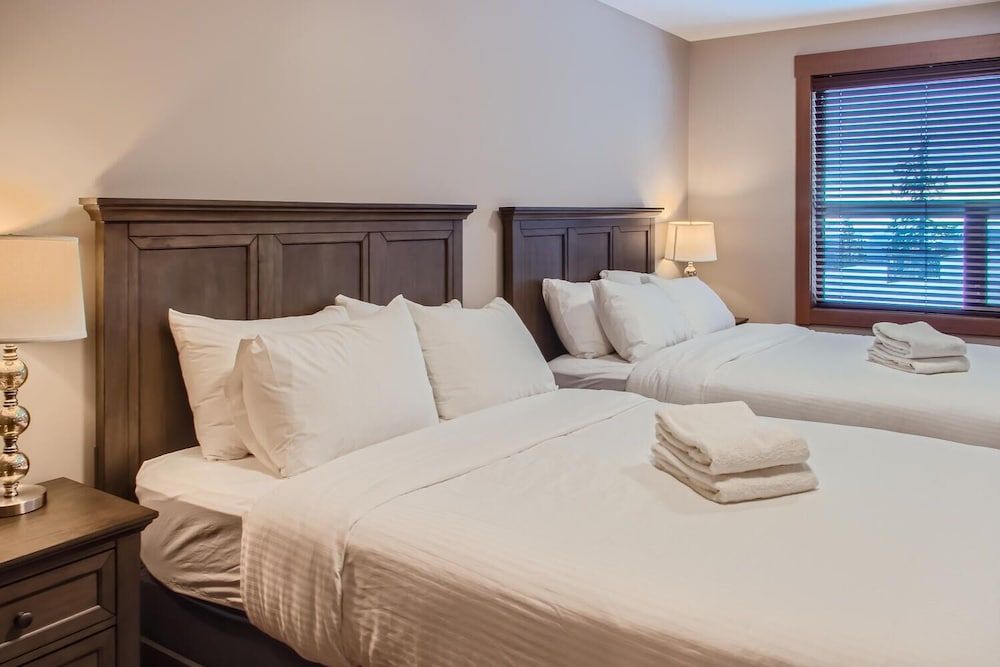 Stonegate Resort Unit B103 | 4BR