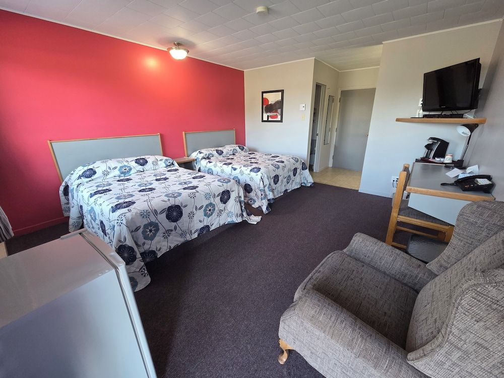 Motel Claude Comfort Quadruple Room, 2 Double Beds 3