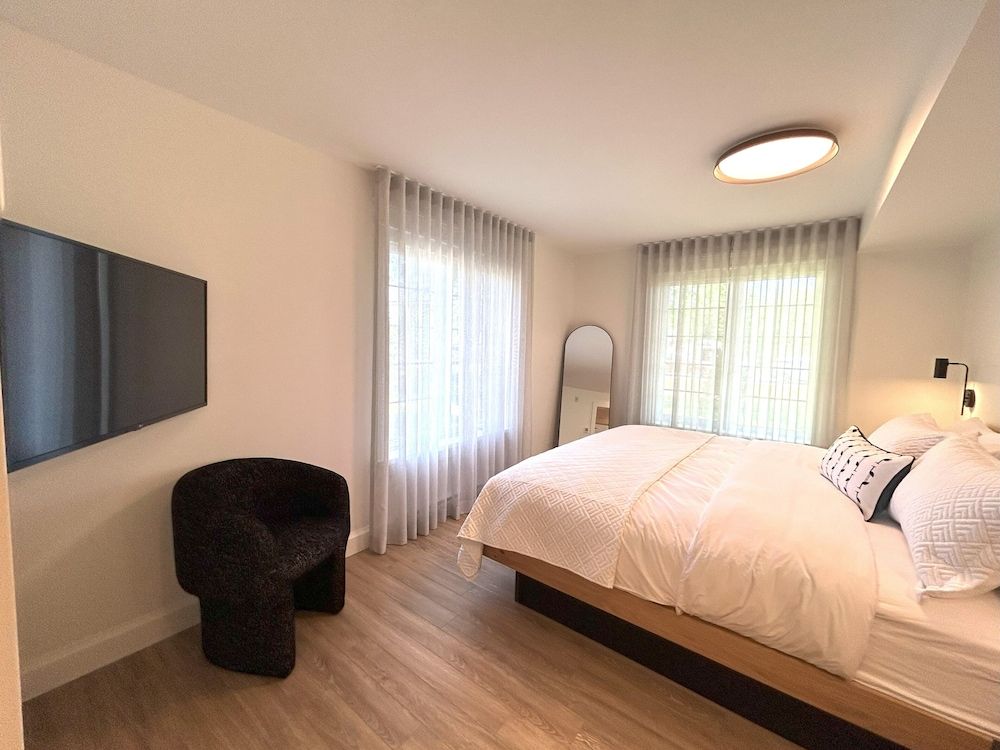 Superior Suite, City View