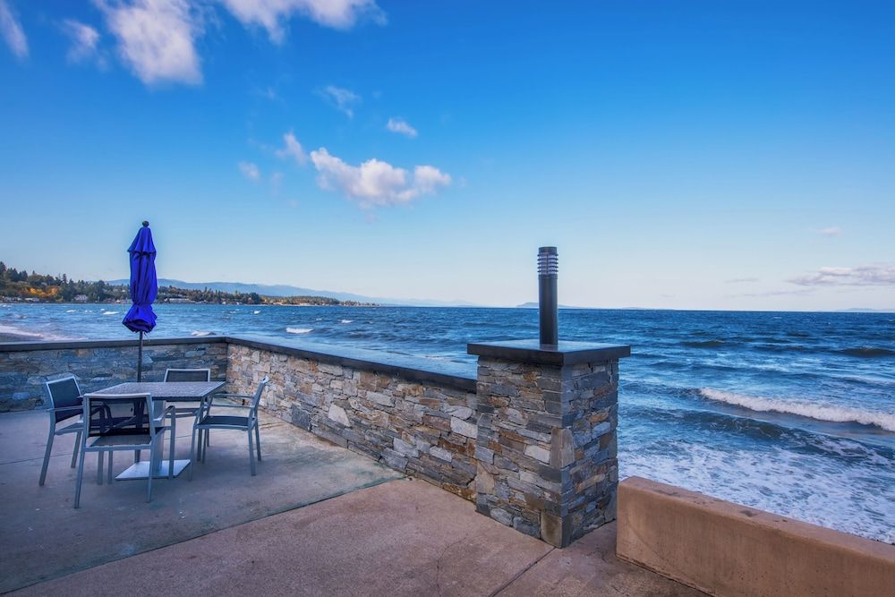 Qualicum Beach Ocean Suites Suite, 1 Bedroom, Ocean View 2