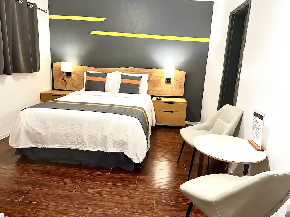 Duncan Motel Economy Room 6