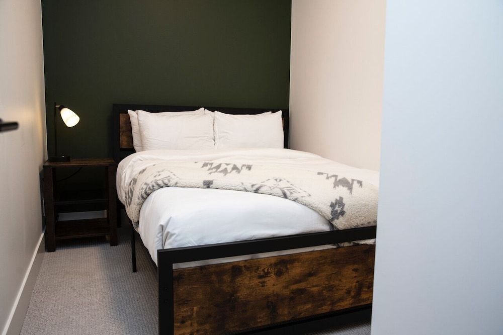 Revy Rendezvous by Revelstoke Vacations Condo 2