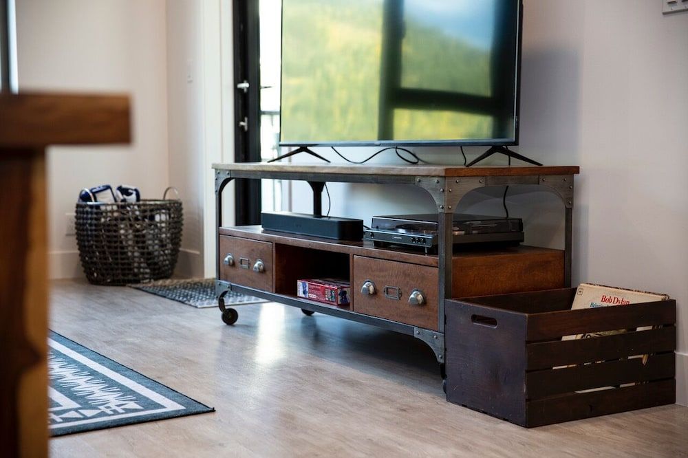 Revy Rendezvous by Revelstoke Vacations Condo 22