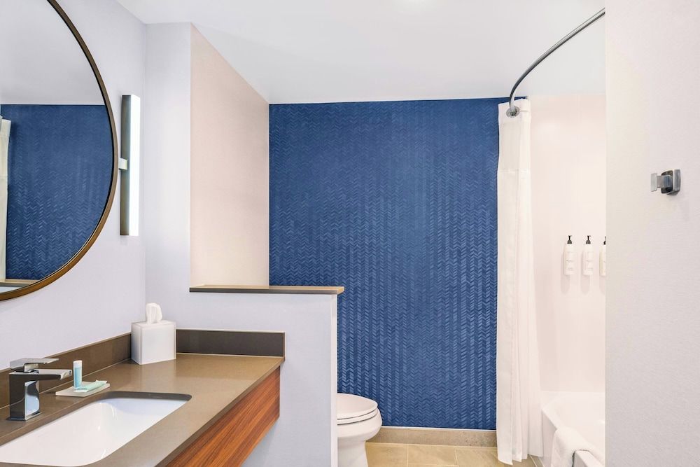 Fairfield Inn & Suites Gravenhurst Muskoka Room, 2 Queen Beds 12