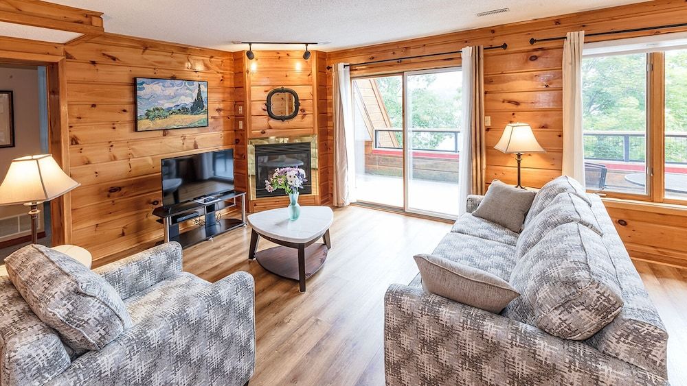 Calabogie Lodge Family Villa, 1 Bedroom, Kitchen 6
