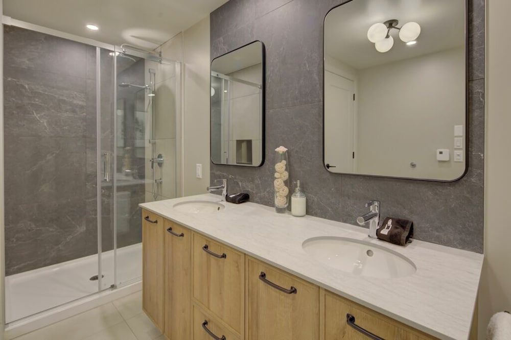 La Pinsonnière Business Suite, Balcony, River View 2