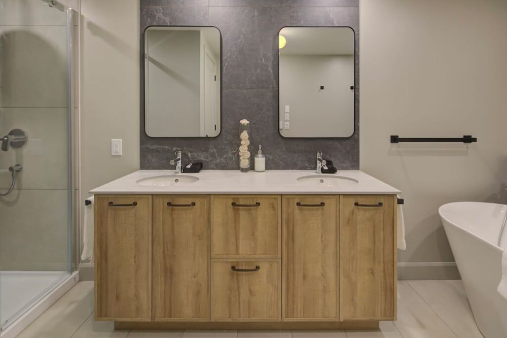 La Pinsonnière Business Suite, Balcony, River View 3