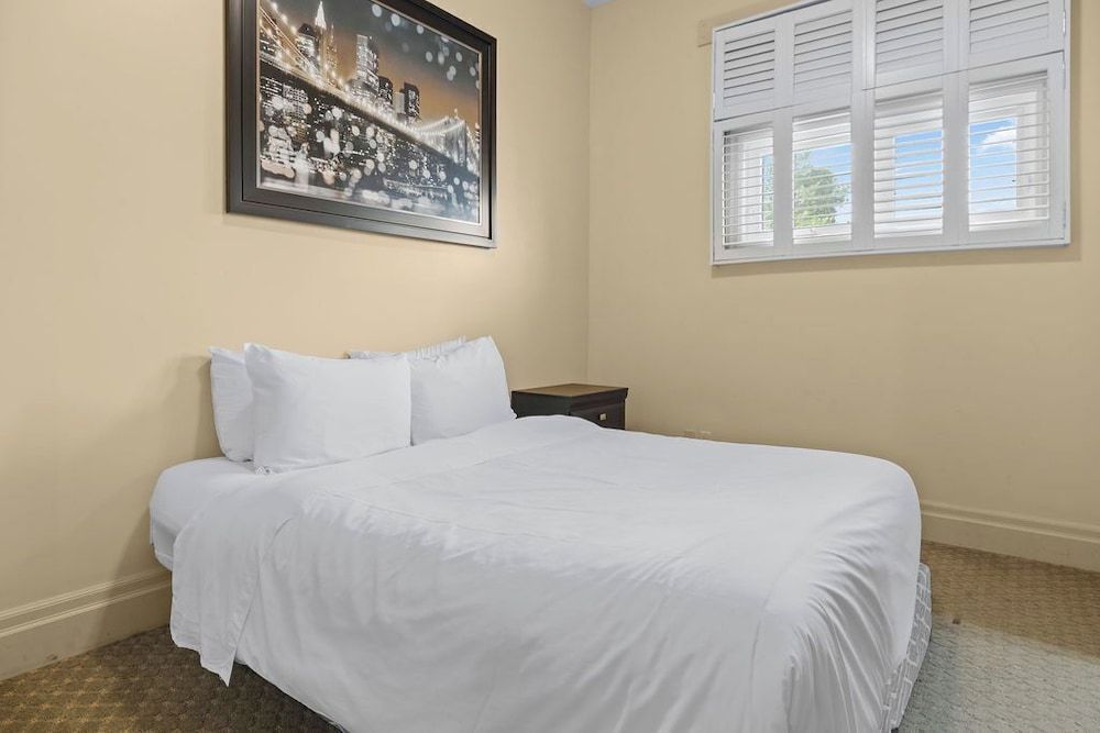 174 Vacation Inn (No Pets)