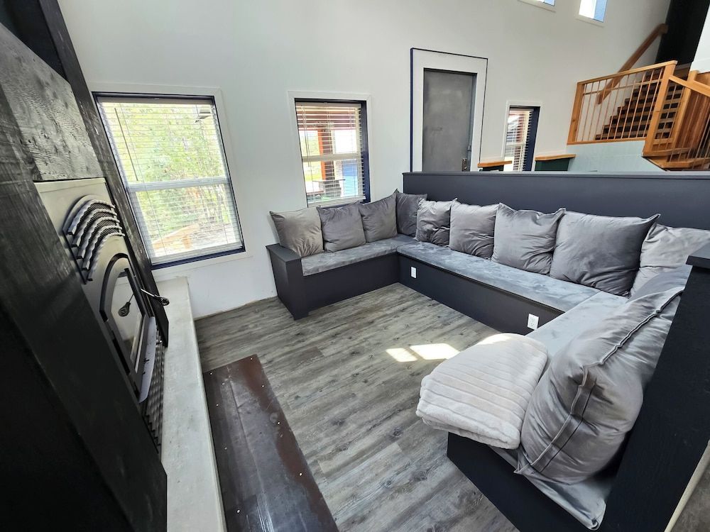 Copper Rose Retreat B&B Luxury Room, 1 King Bed, Jetted Tub, Mountainside 6