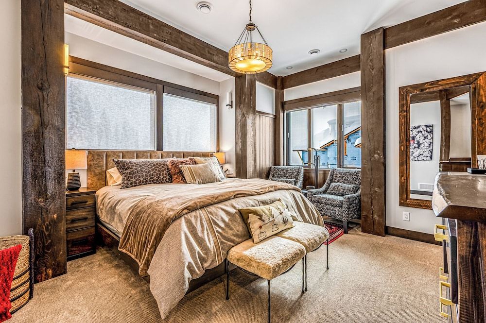 Luxury Chalet, 4 Bedrooms, Mountain View, Mountainside