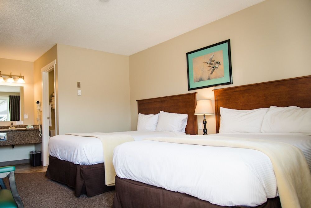 Carmel Inn Standard Double Room, 2 Double Beds