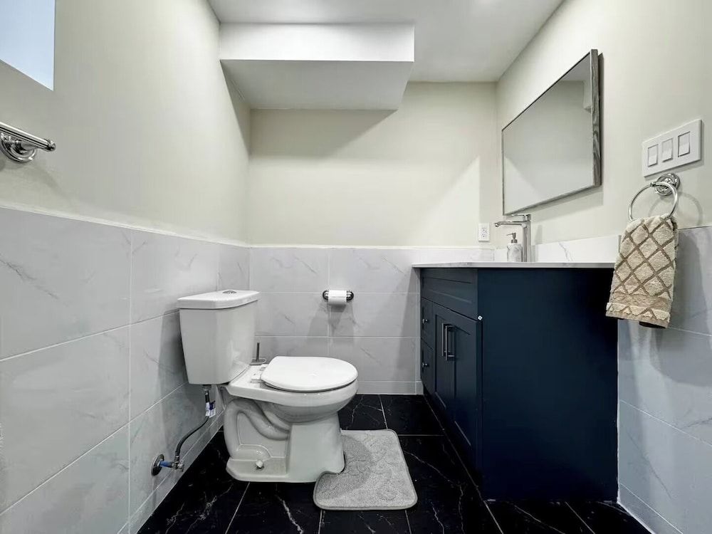 Luxury 4BR Villa Design Suite 3