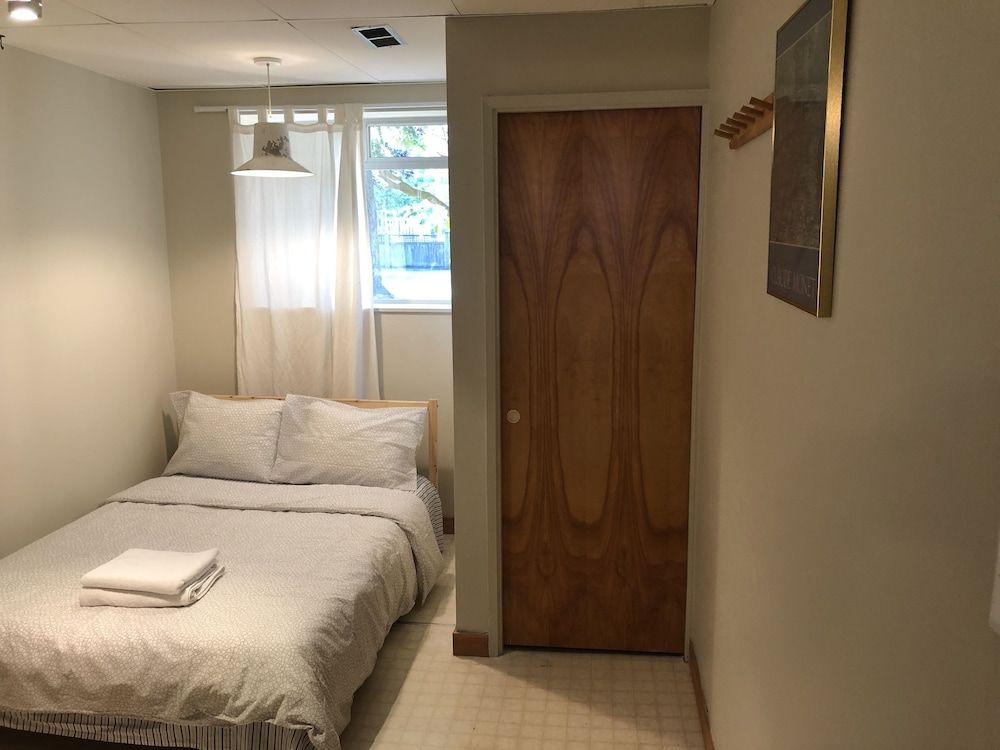 Basic Double Room