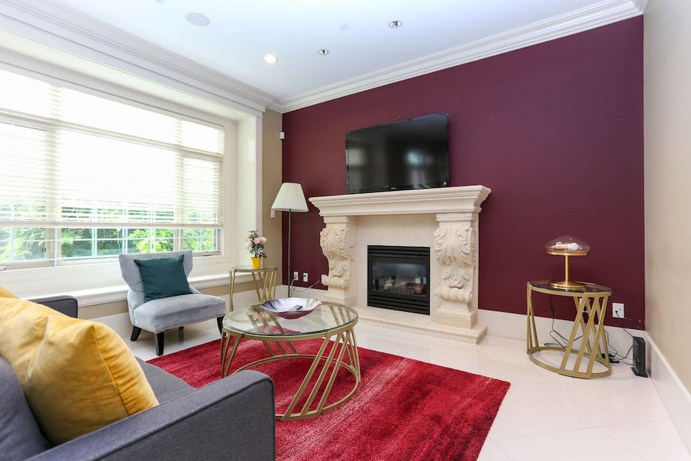 Grand 4 Bedroom Vacation House near Vancouver Downtown Basic Apartment 21