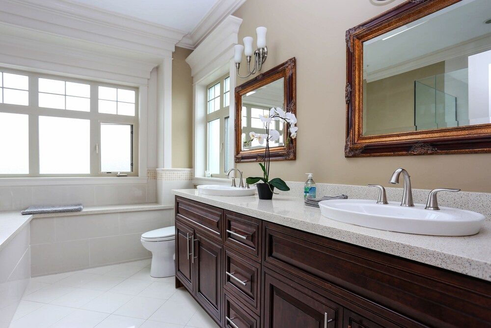 Grand 4 Bedroom Vacation House near Vancouver Downtown Basic Apartment 13