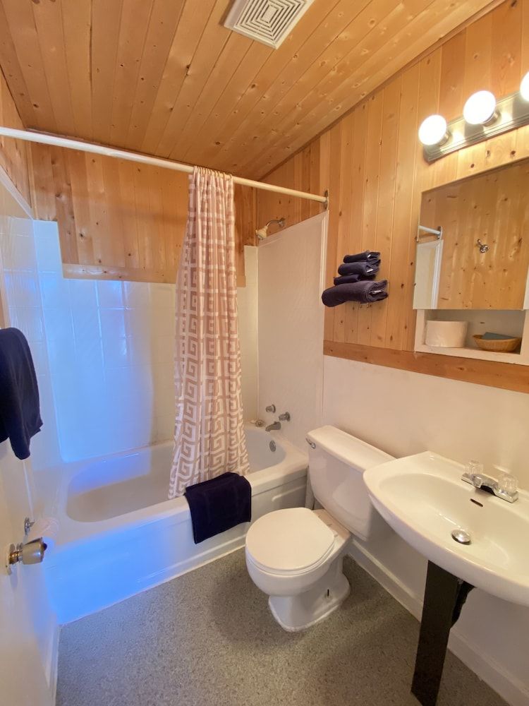 Shannon Motel Deluxe Room, 1 Queen Bed, Non Smoking 2