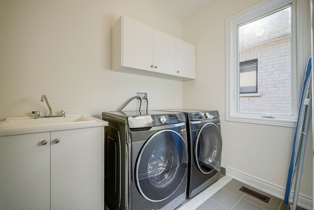 Aaira Suites Luxury Villa Executive House 13