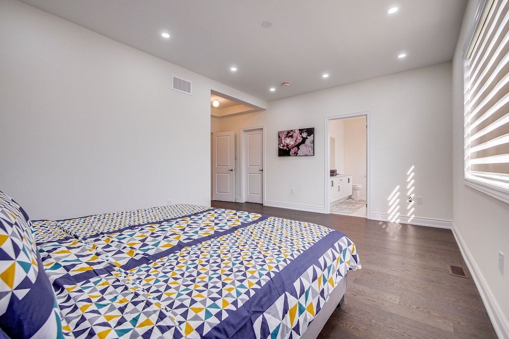 Aaira Suites Luxury Villa Executive House 8