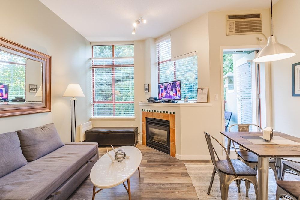Condo, 1 Queen Bed with Sofa bed, Balcony, Pool View
