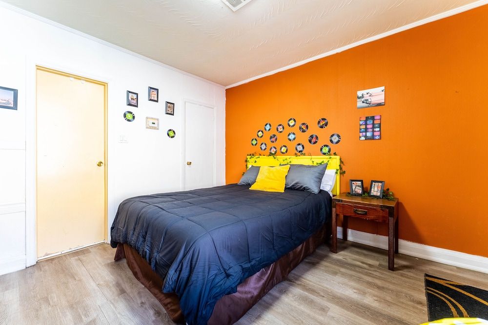 Yellow Pillow inn Basic Room, 1 Bedroom, Non Smoking 4