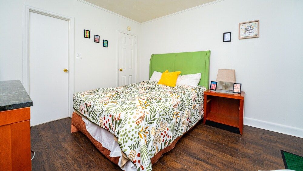 Yellow Pillow inn Basic Room, 1 Bedroom, Non Smoking 5